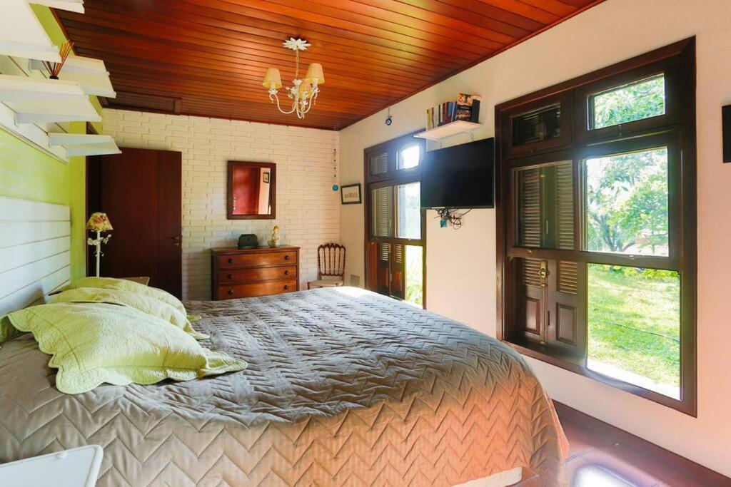 Villa Linda Chácara: Heated Pool Oasis 30 Min From Sp